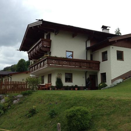 Appartement Haus Zirmblick à Saalbach-Hinterglemm Extérieur photo