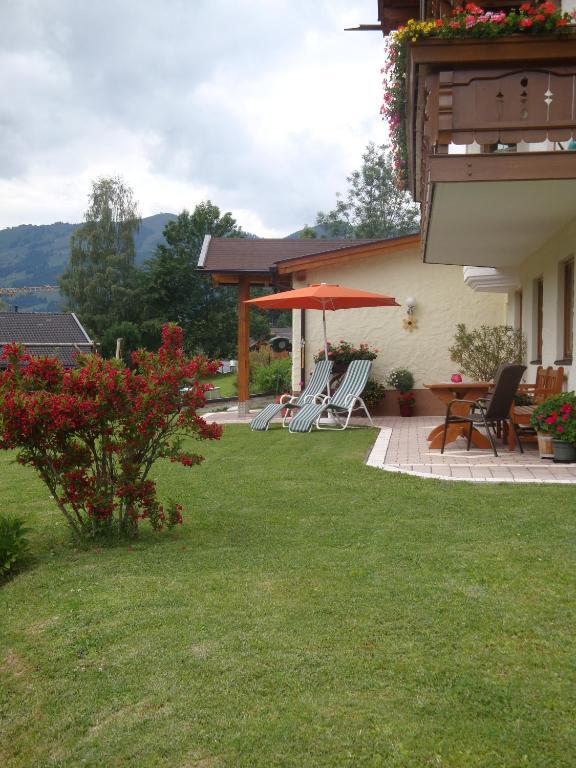 Appartement Haus Zirmblick à Saalbach-Hinterglemm Extérieur photo